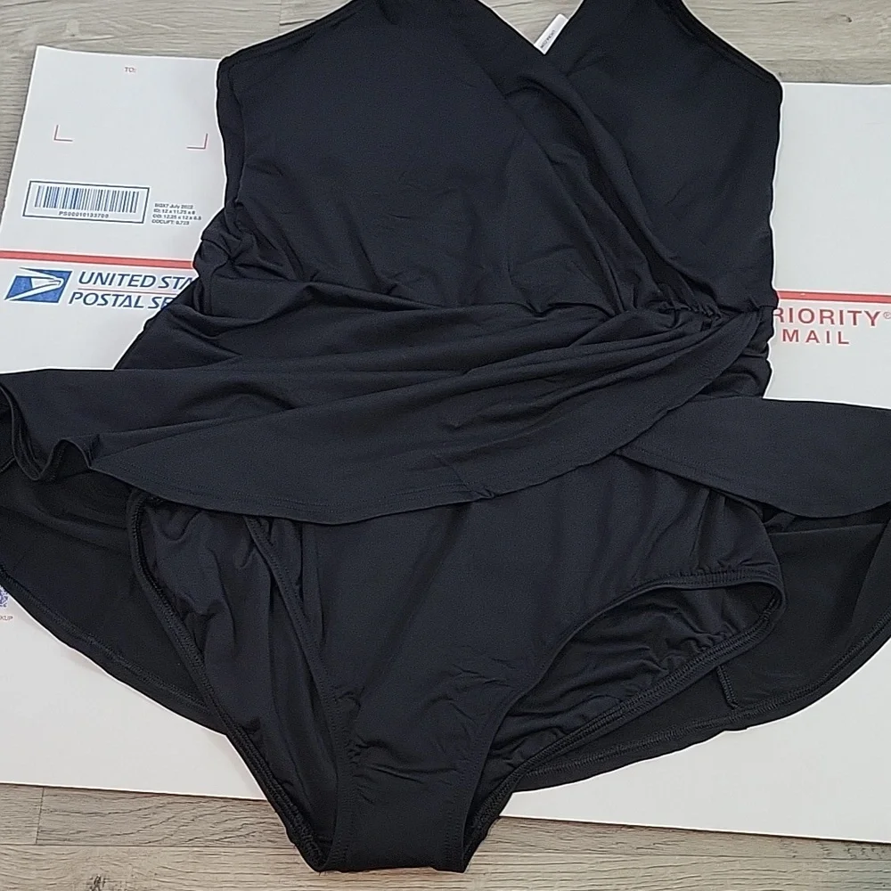 Lands' End black V-neck Tulip Wrap Swim Dress One Piece Swimsuit Large